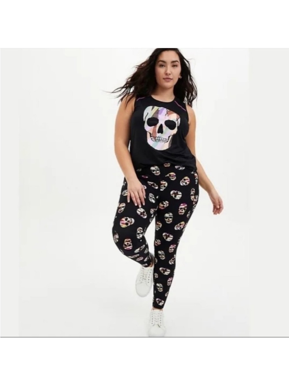 NWT torrid Black Leggings with Multicolor Skull Print Size 2